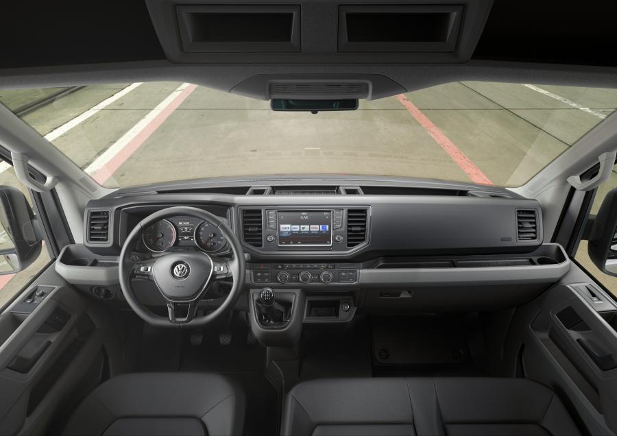 Торпедо Volkswagen Crafter High Roof Van 2016 года  (фото 4 из 49)